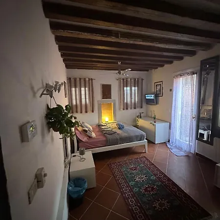 Venus Apartment-2